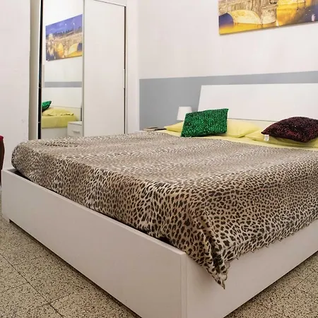 Mazzini Apartment *